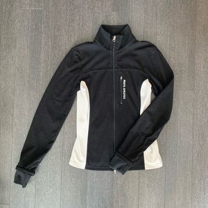 Roots women’s fleece jacket EUC